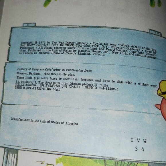 Walt Disney's Three Little Pigs (Disney's Wonderful World of Reading, 1972) Book - Picture 4 of 4